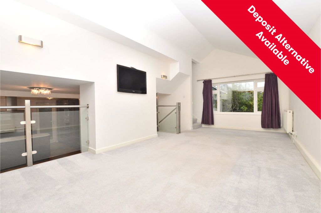 Property photo 1 of 26 Lounge