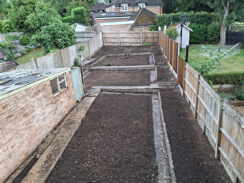 Property photo 2 of 9 Garden