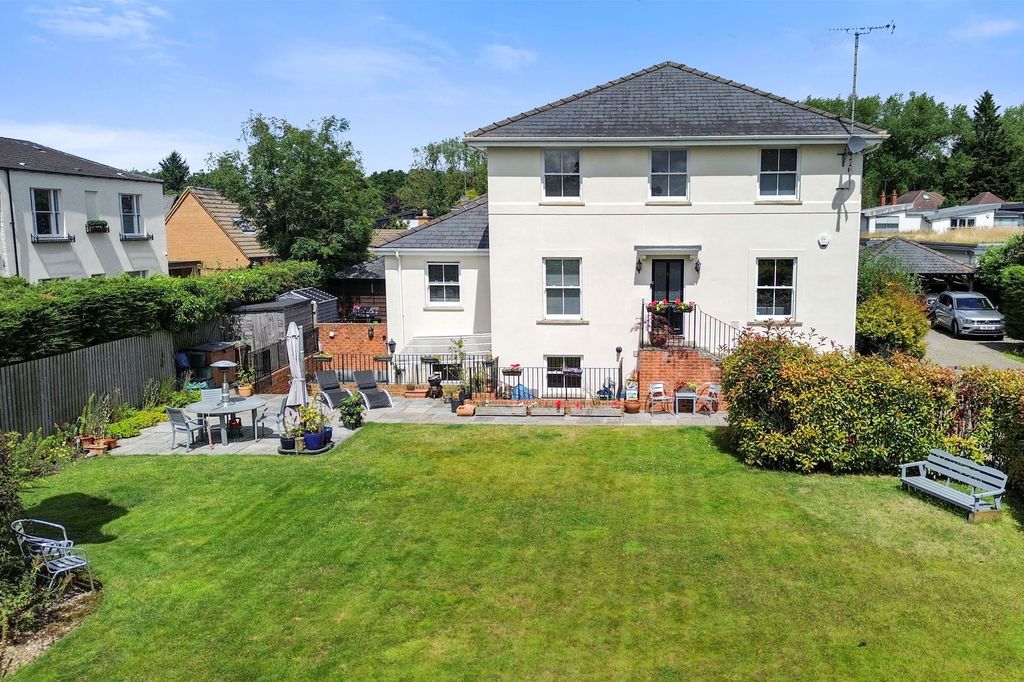 Property photo 1 of 29