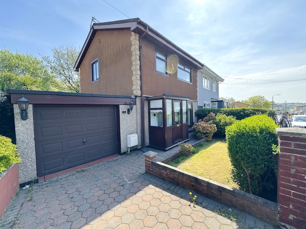 Property photo 1 of 15 Img_4621