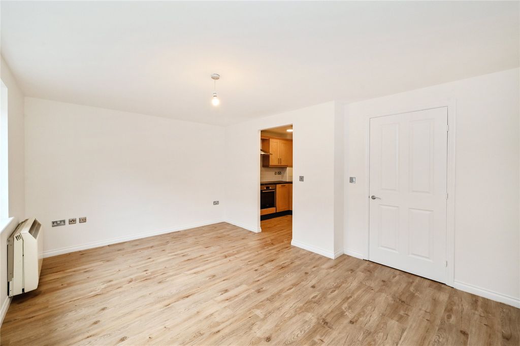 Property photo 2 of 13 Picture No. 03