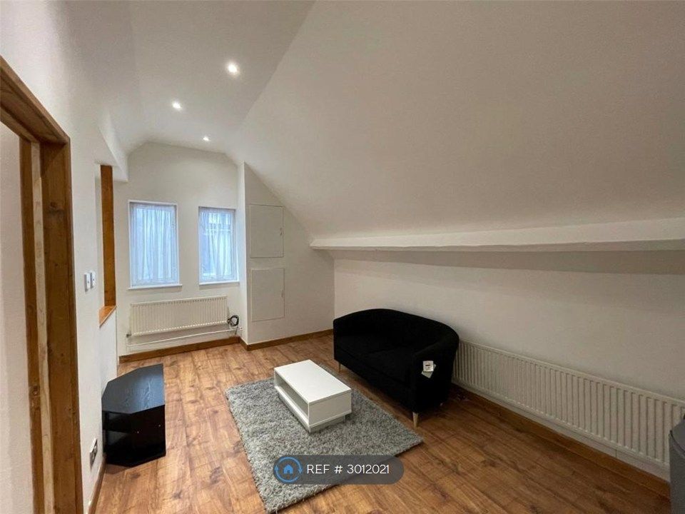 Property photo 2 of 6 Living Room 2