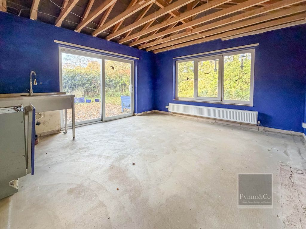 Property photo 3 of 33