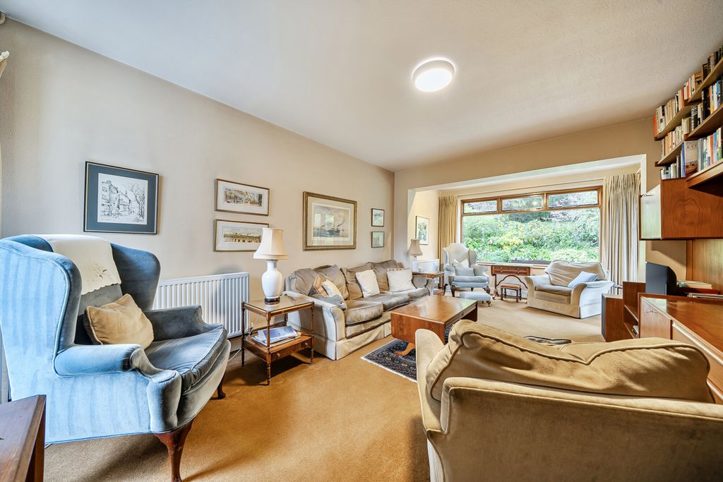 Property photo 3 of 19 1436389-12-69cc07...