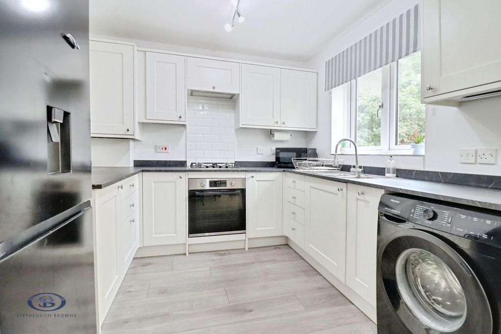 Property photo 3 of 20 Pbox-Img.Jpg
