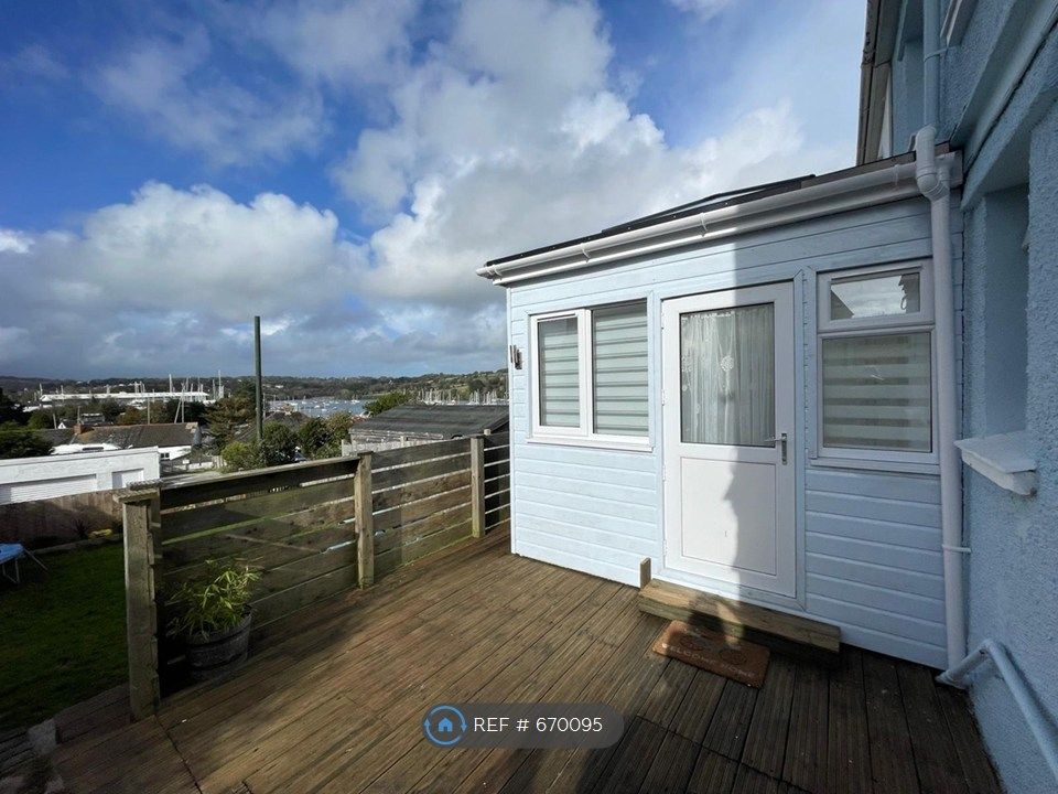 Property photo 2 of 18 Rear Deck And Sunroom