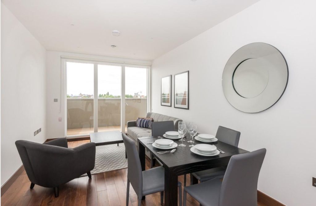 Property photo 1 of 8 Reception Room
