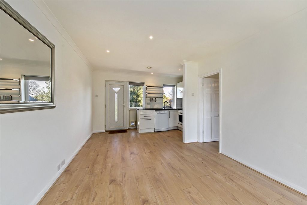 Property photo 3 of 11 Picture No. 11