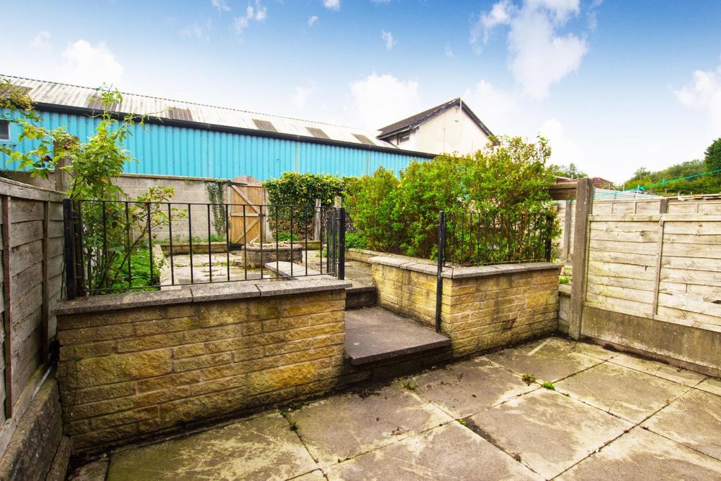 Property photo 2 of 10 Garden 2.Jpg