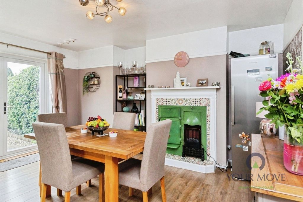 Property photo 3 of 12 Dining Room