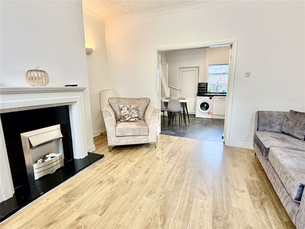 Property photo 3 of 16 Picture No. 24