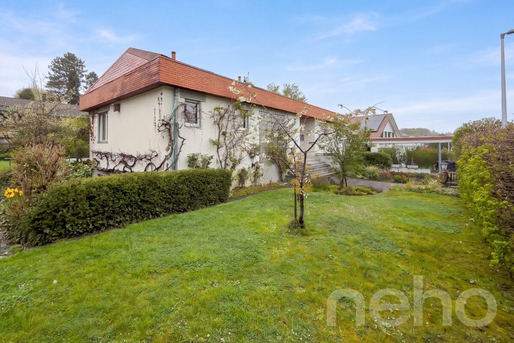 Property photo 1 of 12