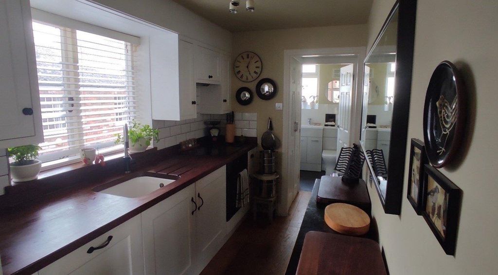 Property photo 3 of 7 O_1G4Q55Iau12Umg8v18Fuif39J514.Jpg