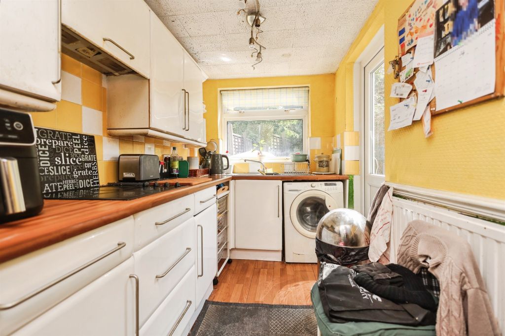 Property photo 3 of 16