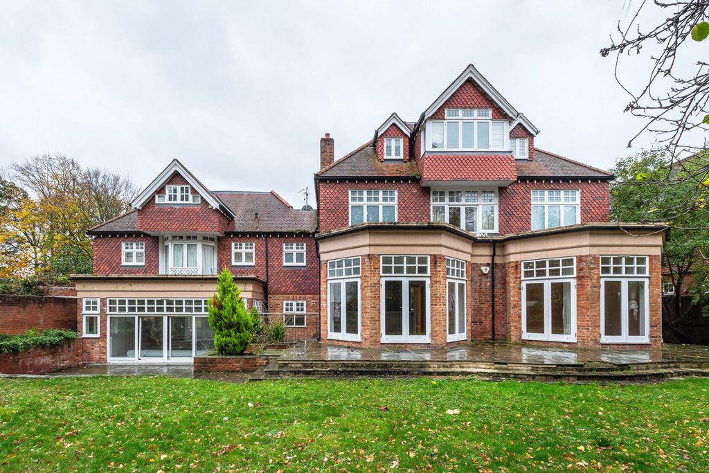 Property photo 1 of 20