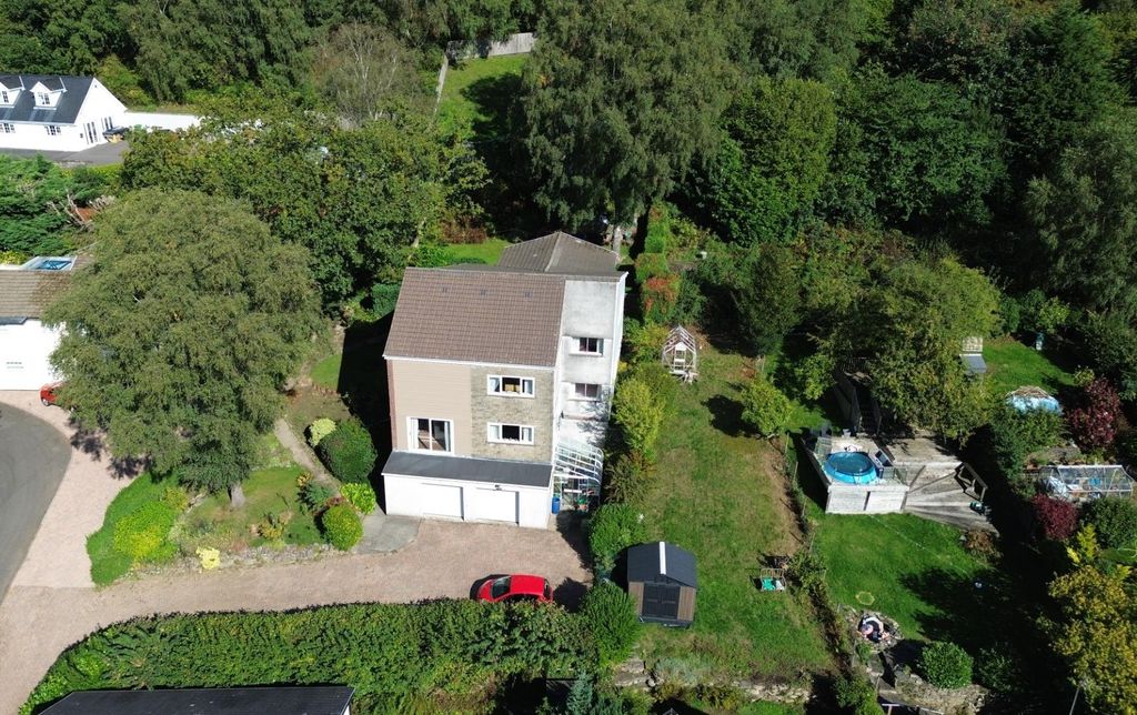 Property photo 1 of 35