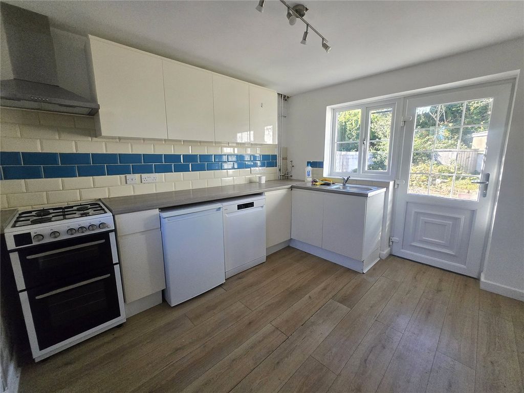 Property photo 2 of 14 Picture No. 07