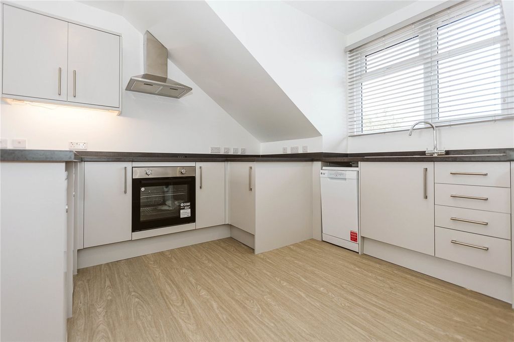 Property photo 3 of 9 Picture No. 17