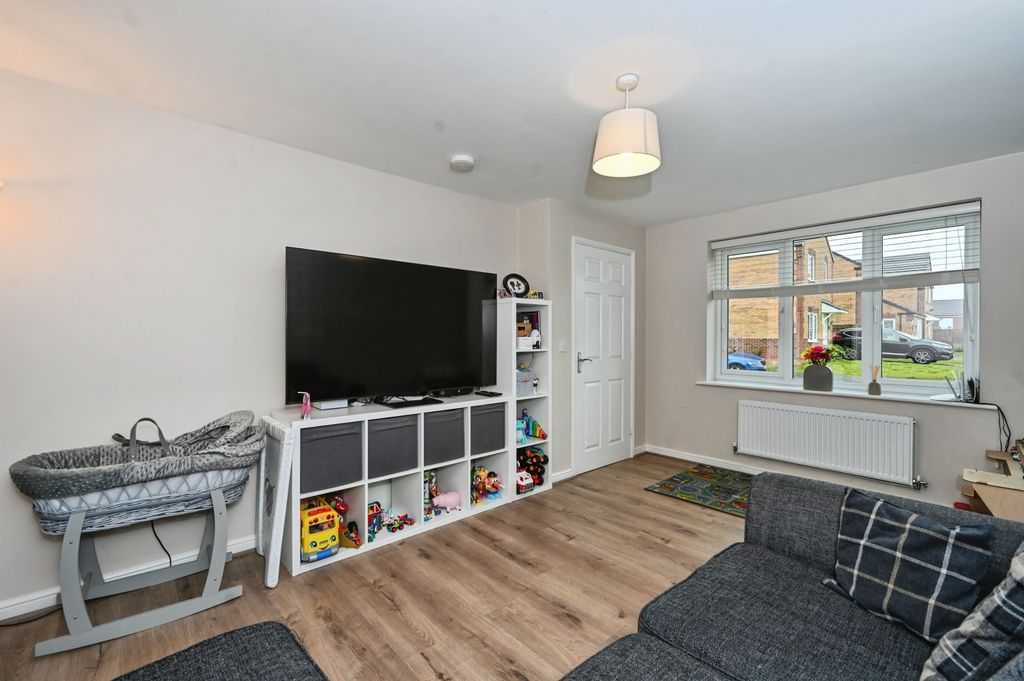 Property photo 2 of 15