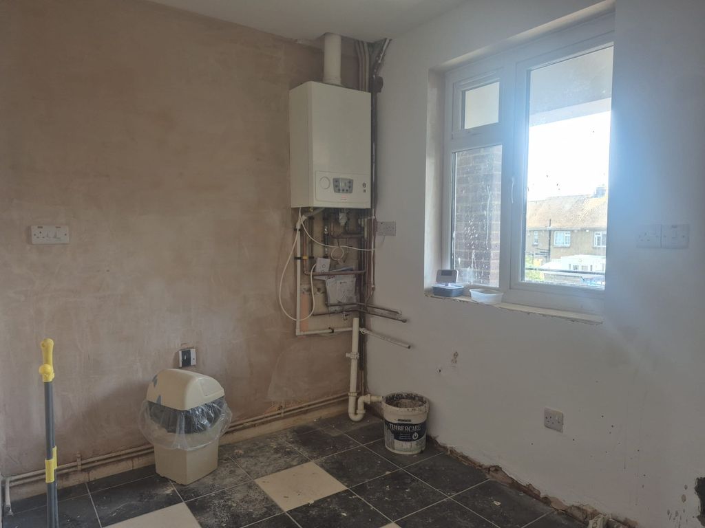 Property photo 3 of 3