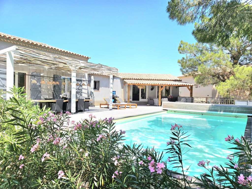 Property photo 3 of 35