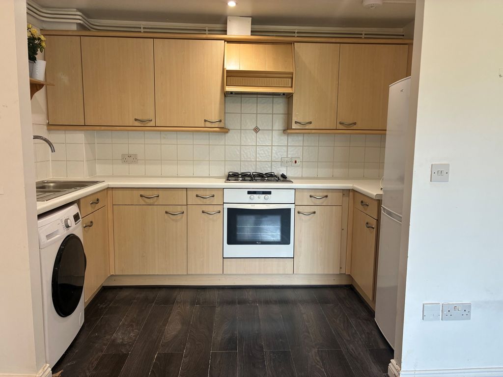 Property photo 2 of 6