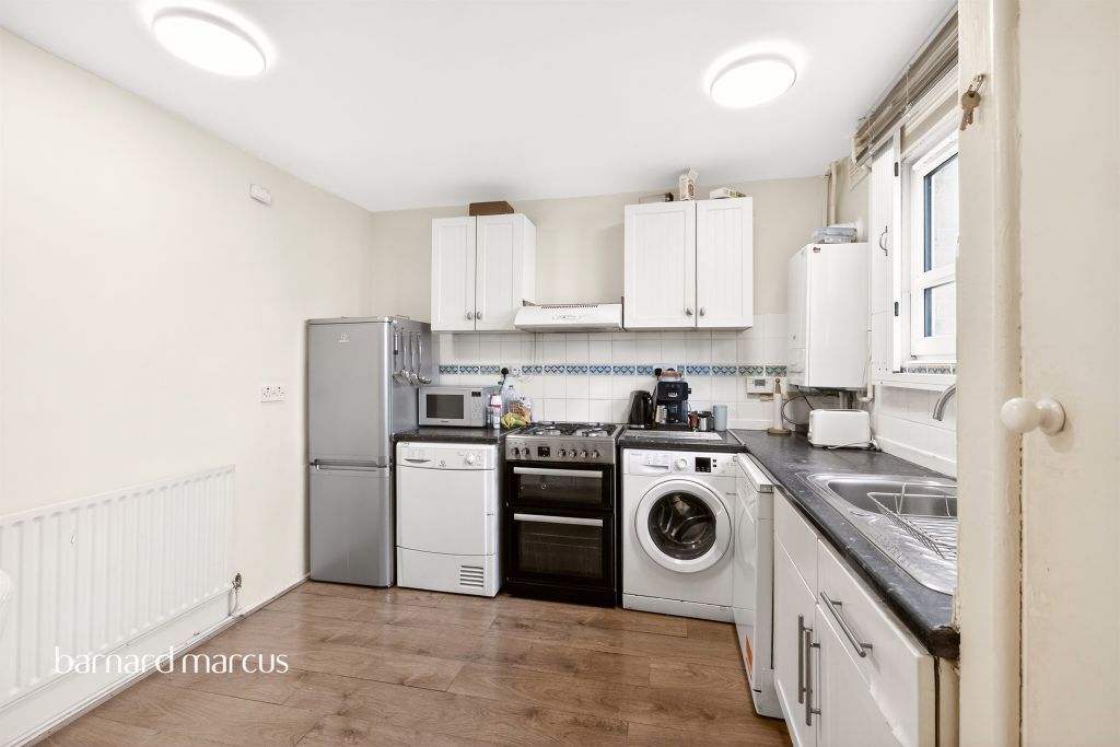 Property photo 3 of 13