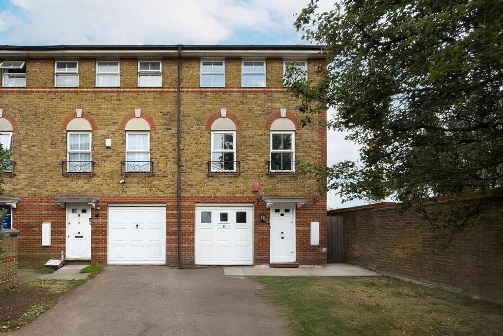 Property photo 1 of 21