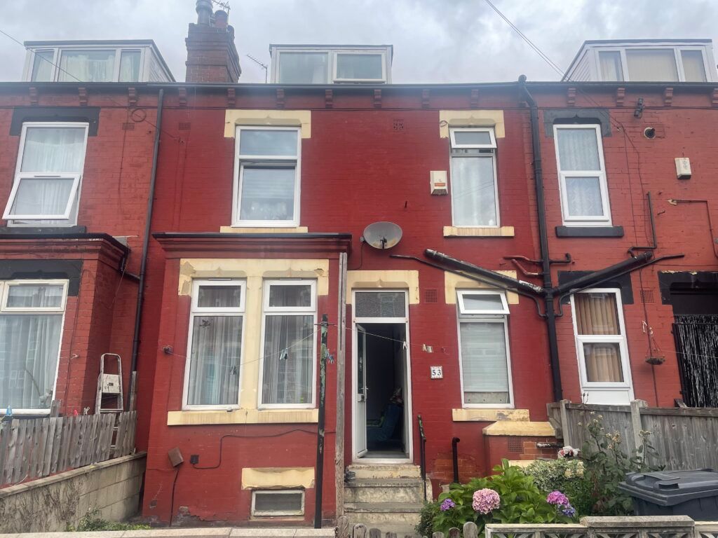 Property photo 1 of 6