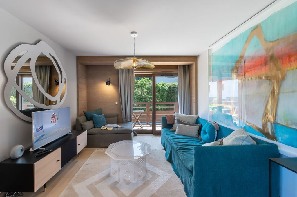 Property photo 2 of 9 Megeve Apartment For