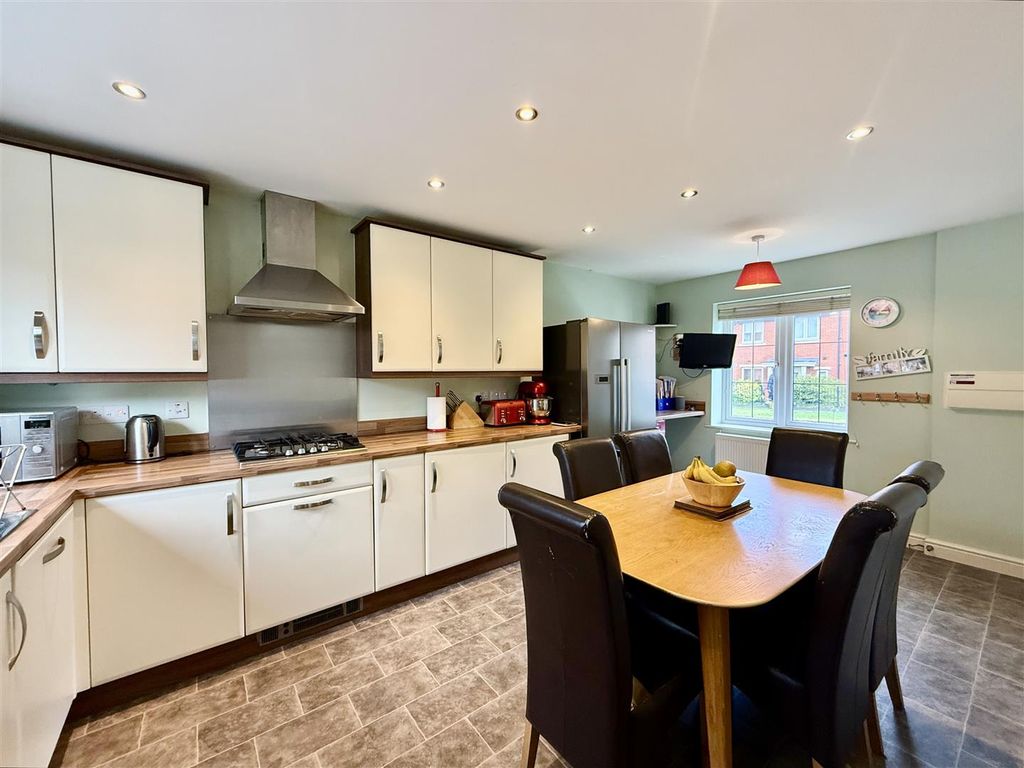 Property photo 2 of 18 2