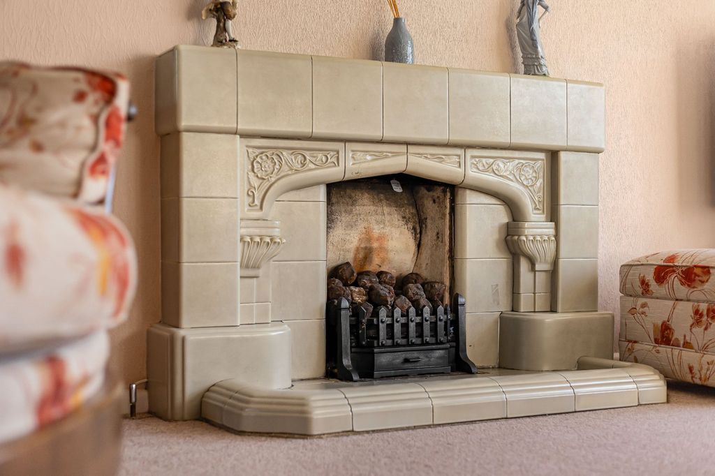 Property photo 3 of 24 Fireplace