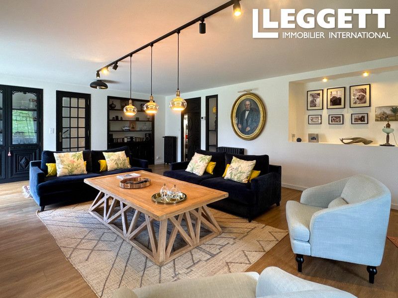 Property photo 2 of 10