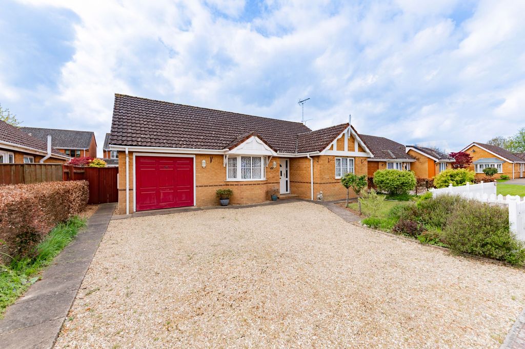 Property photo 1 of 21