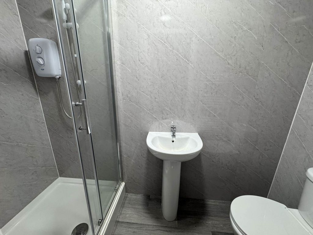 Property photo 3 of 3