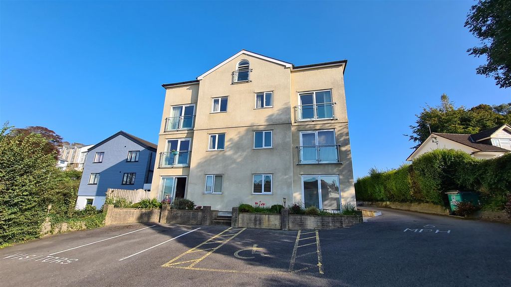 Additional image 10 of 2 bed flat for saleWestern Road, Launceston PL15