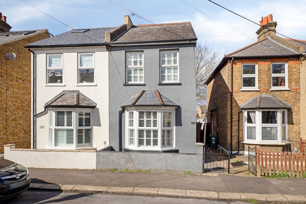 Property photo 1 of 24 Picture No. 02