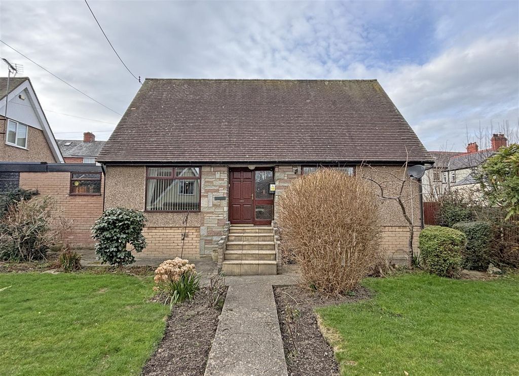 Property photo 1 of 21 Front Aspect.Jpg