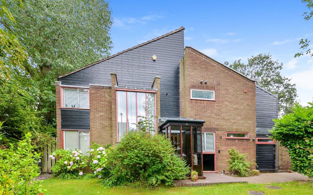 Property photo 1 of 22