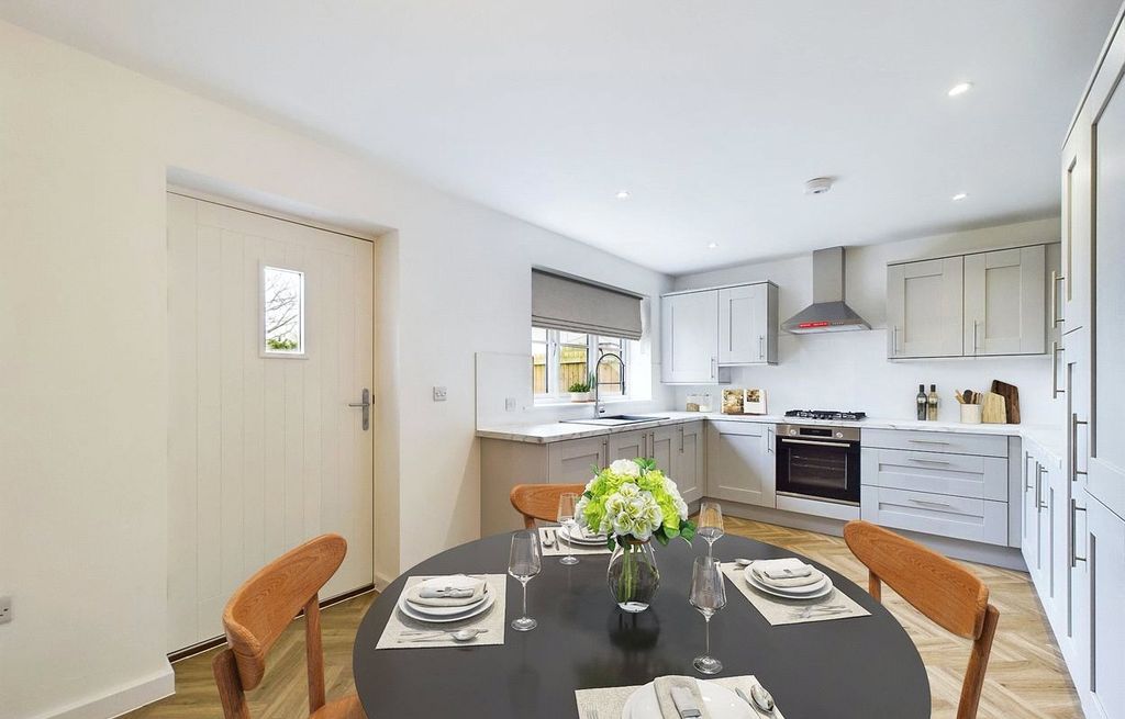 Property photo 3 of 10 Picture No. 09