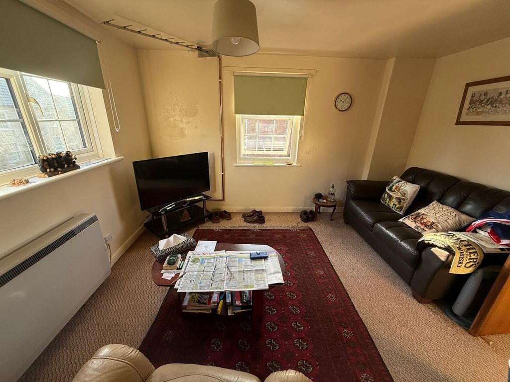 Property photo 3 of 6