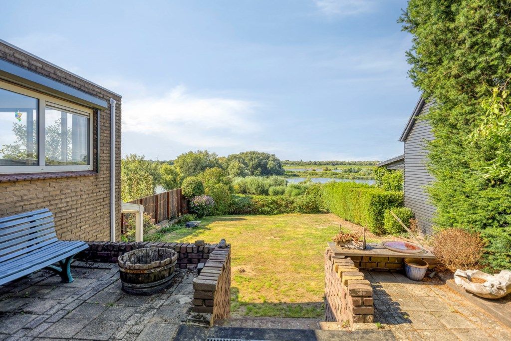 Property photo 3 of 62