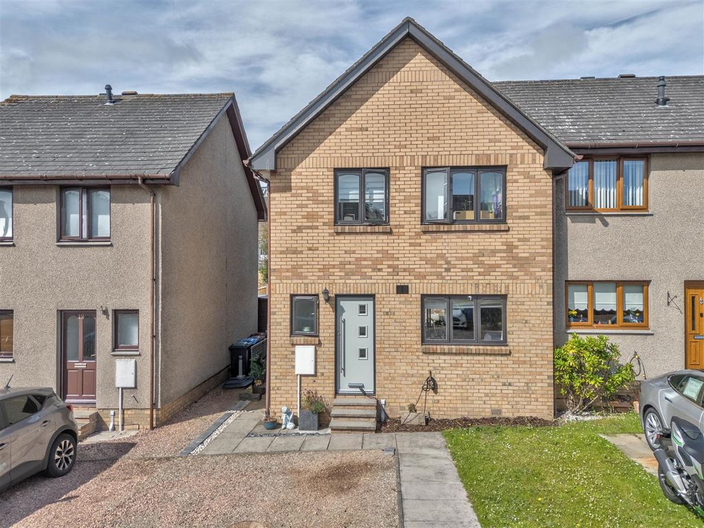 Property photo 1 of 19 21 Seafield Close Dundee-14.Jpg