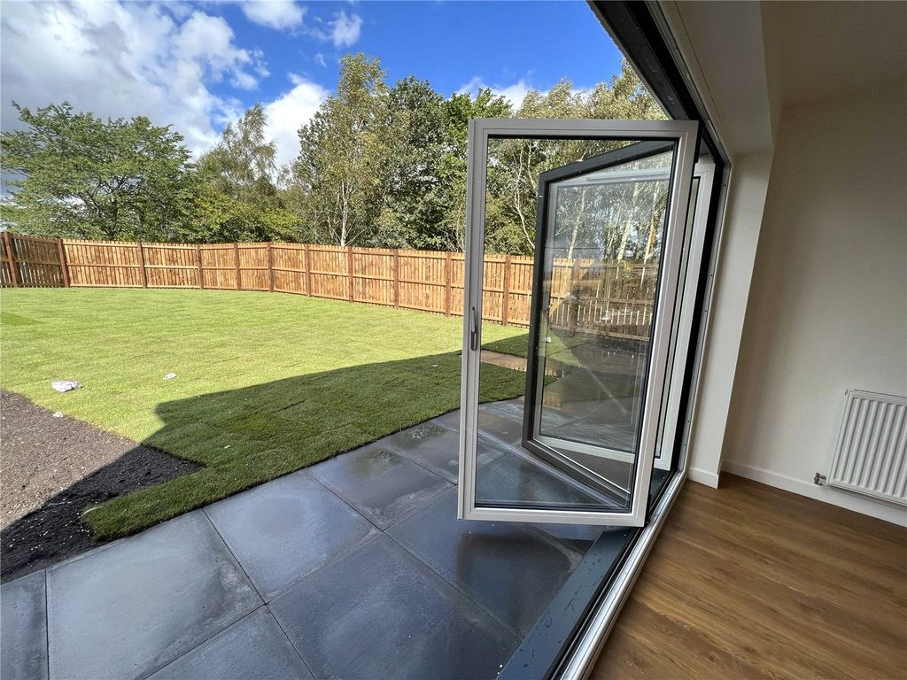 Property photo 3 of 8 Lounge/Rear Garden