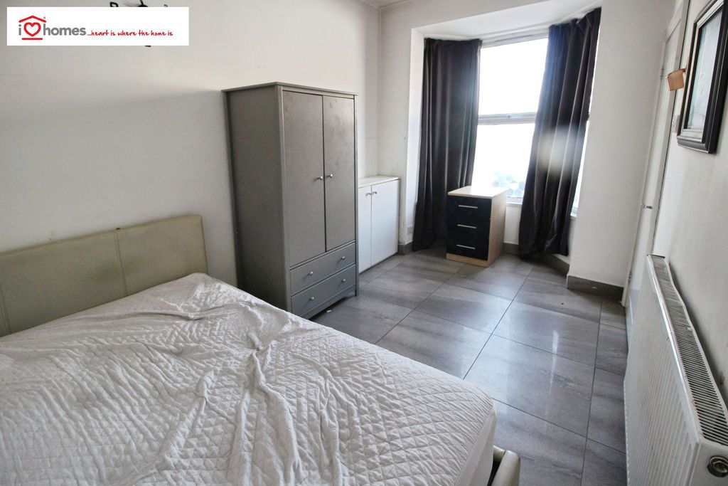 Property photo 3 of 13 Photo 1