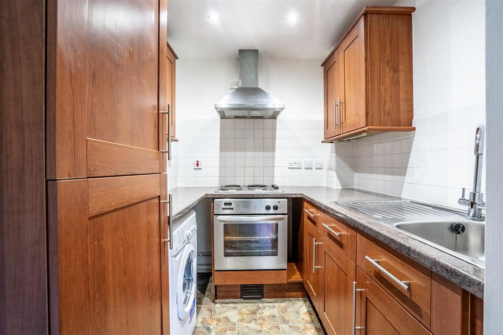 Property photo 3 of 8 4 MC-2.Jpg