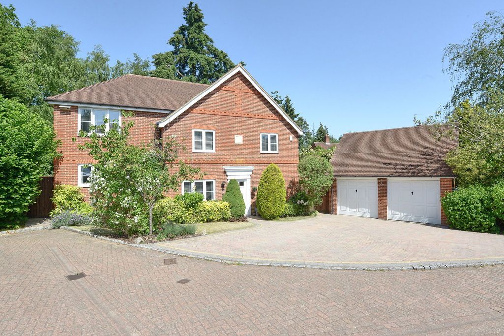 Property photo 1 of 25