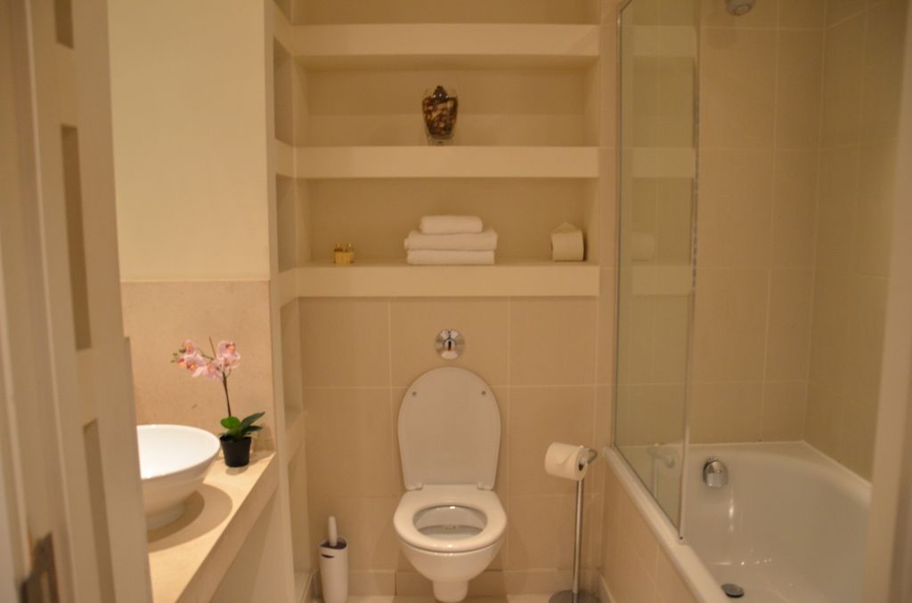 Property photo 3 of 4