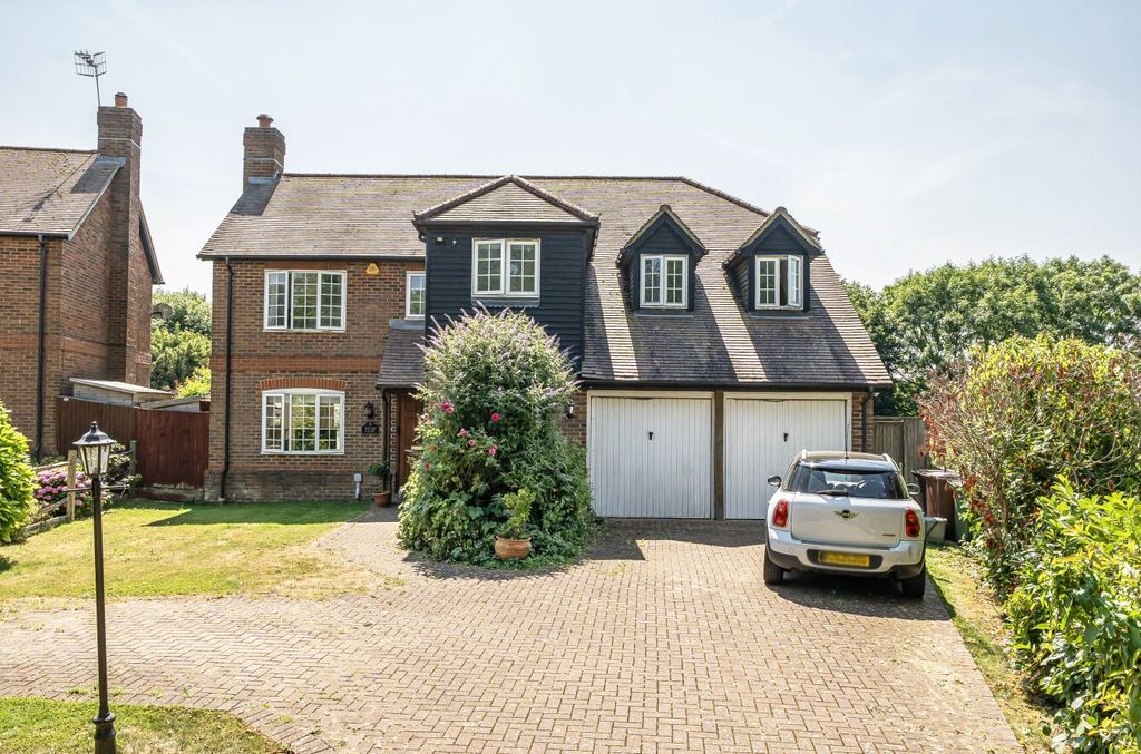 Property photo 1 of 21