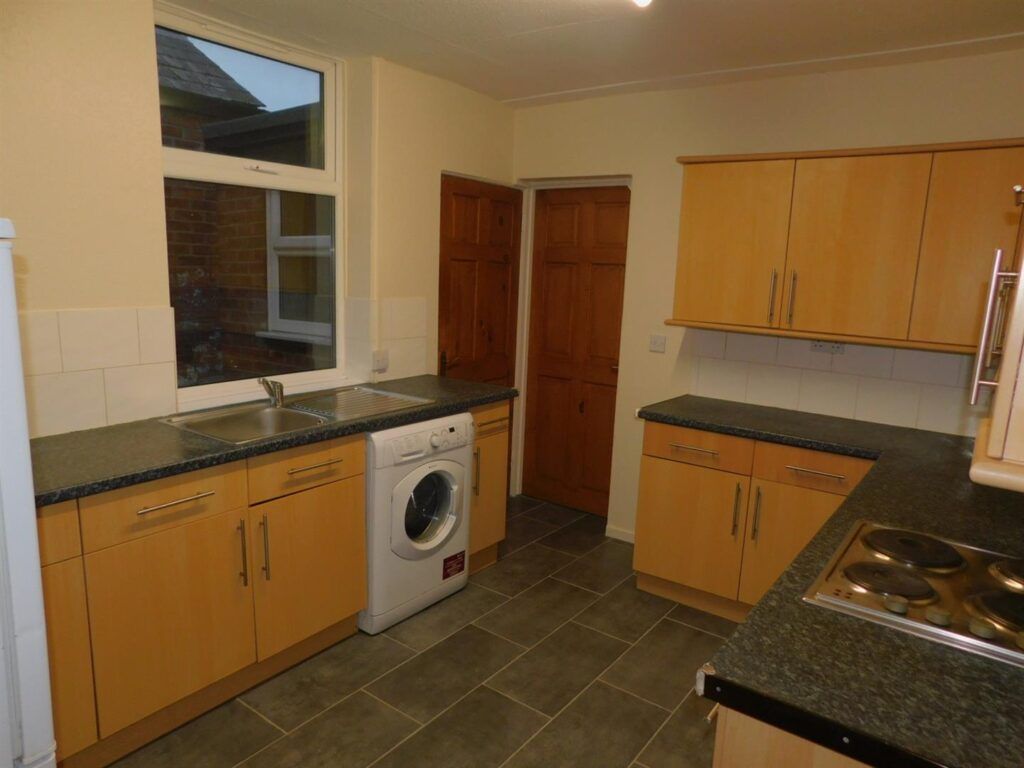 Property photo 3 of 9